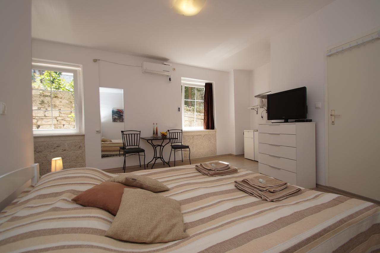 White House Apartments 코츌라 외부 사진