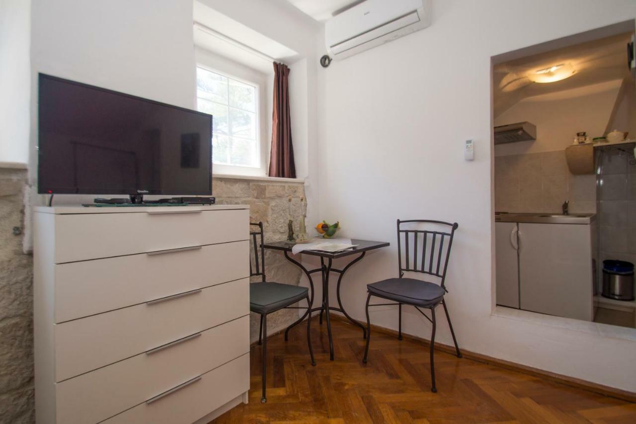 White House Apartments 코츌라 외부 사진