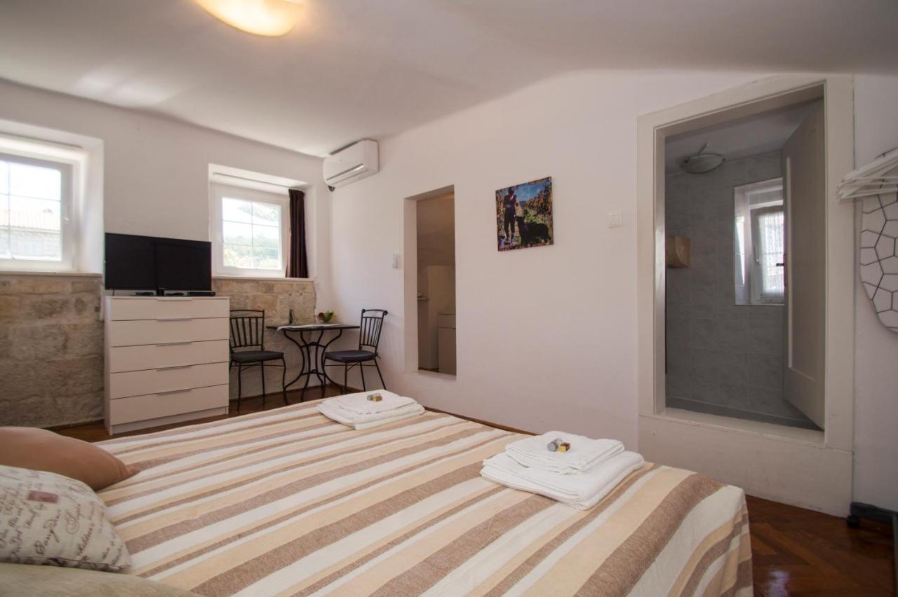 White House Apartments 코츌라 외부 사진